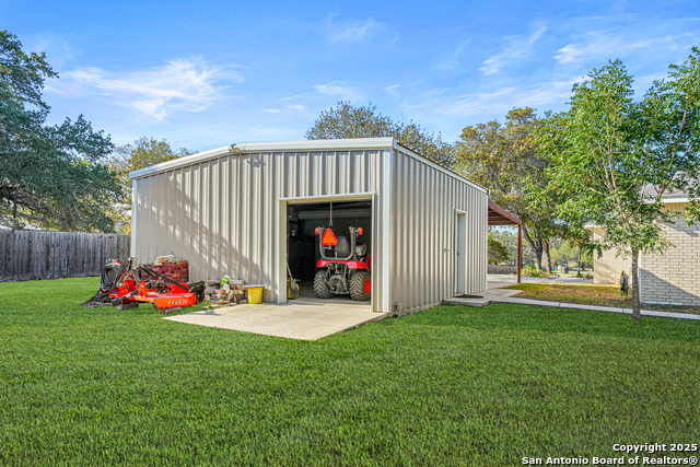 Image 11 of 44 For 412 Cimarron