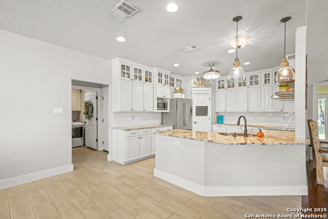 Image 24 of 44 For 412 Cimarron