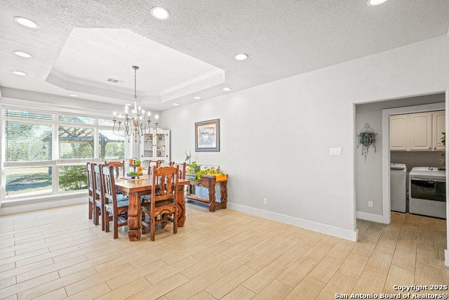 Image 25 of 44 For 412 Cimarron