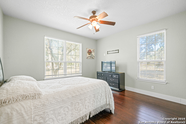 Image 38 of 44 For 412 Cimarron