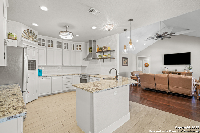 Image 7 of 44 For 412 Cimarron