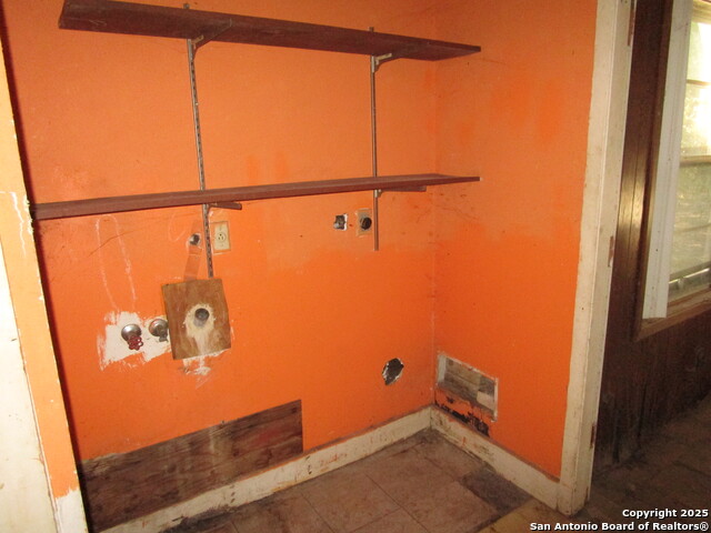 Image 14 of 15 For 4411 Lakewood