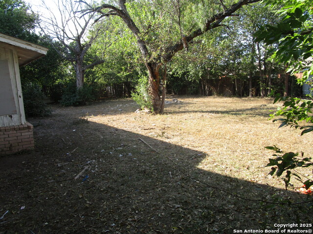 Image 3 of 15 For 4411 Lakewood