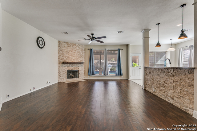 Image 10 of 36 For 20926 Encino Dawn