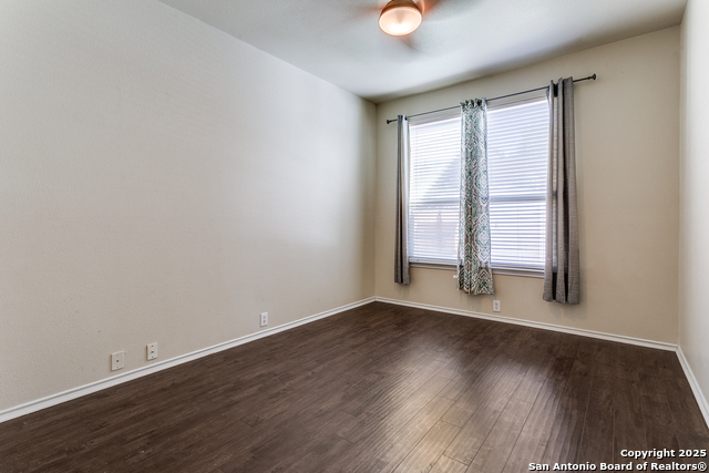 Image 18 of 36 For 20926 Encino Dawn