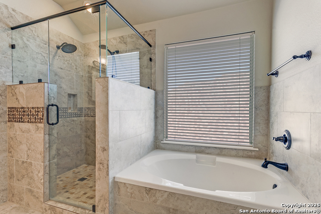 Image 27 of 36 For 20926 Encino Dawn