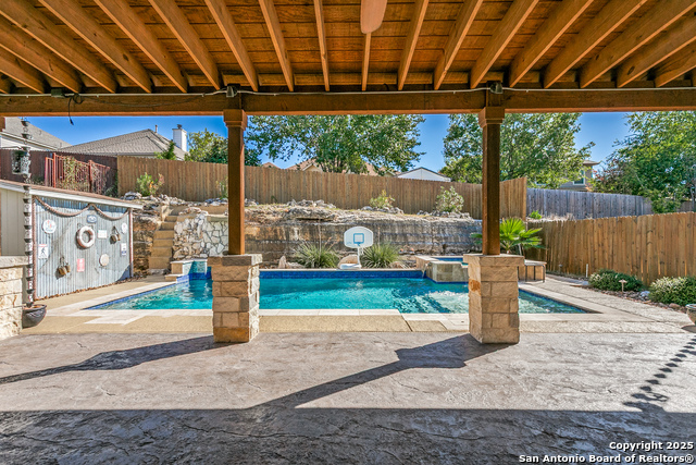 Image 30 of 36 For 20926 Encino Dawn