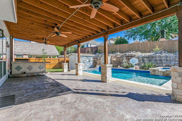 Image 31 of 36 For 20926 Encino Dawn