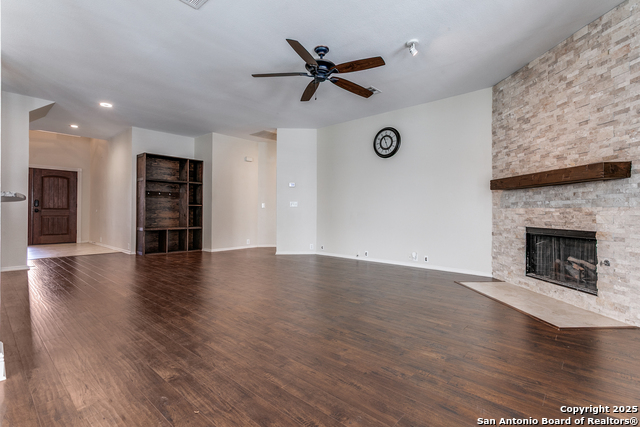 Image 7 of 36 For 20926 Encino Dawn