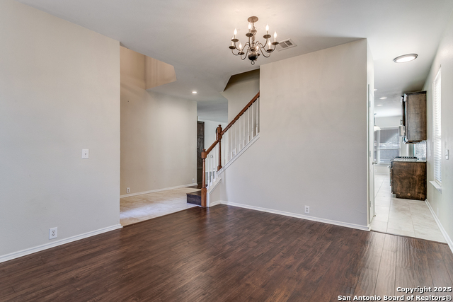 Image 8 of 36 For 20926 Encino Dawn