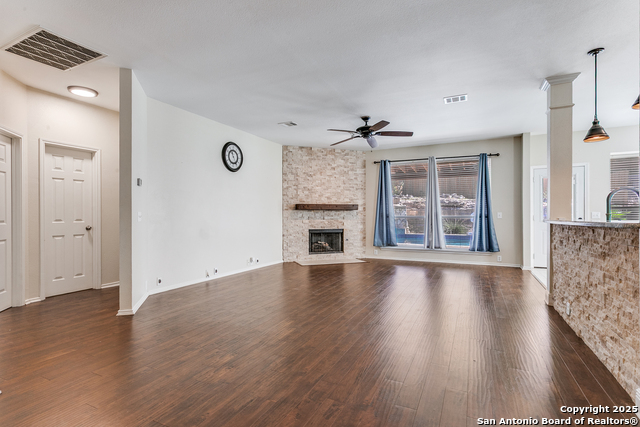 Image 9 of 36 For 20926 Encino Dawn