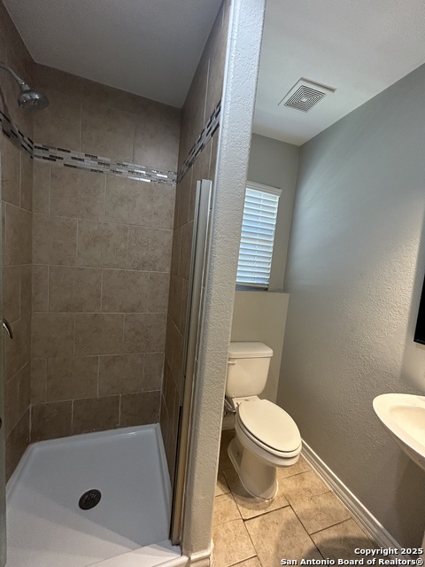 Image 13 of 15 For 105 El Fledo