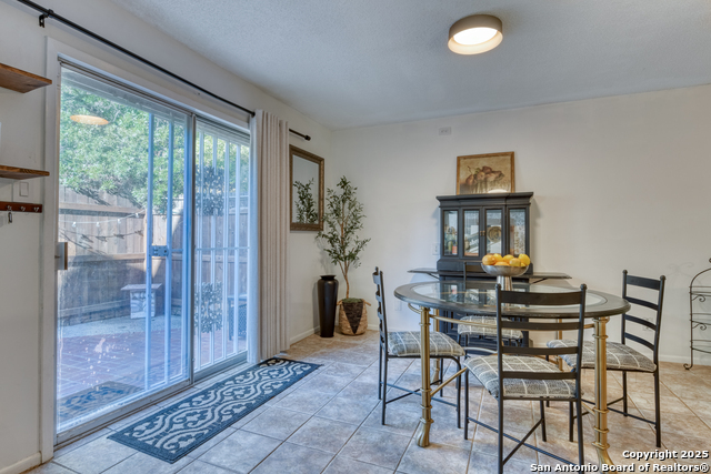 Image 6 of 30 For 8715 Starcrest 58