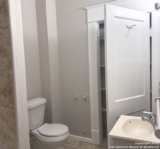 Listing photo id 8 for 124 Ashby E 1