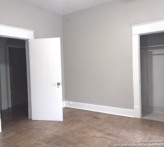 Listing photo id 6 for 124 Ashby E 1