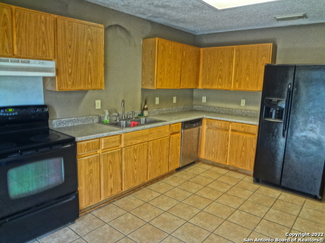 Image 10 of 53 For 9415 Silverfeather