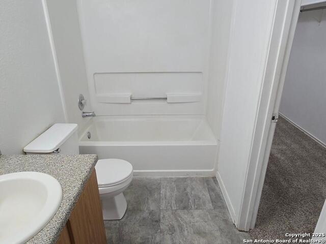 Image 13 of 53 For 9415 Silverfeather