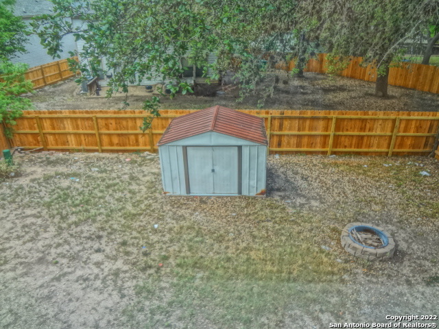 Image 20 of 53 For 9415 Silverfeather