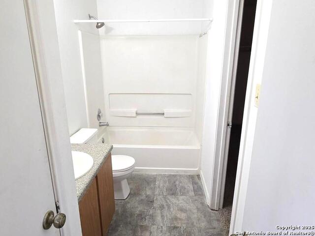 Image 40 of 53 For 9415 Silverfeather