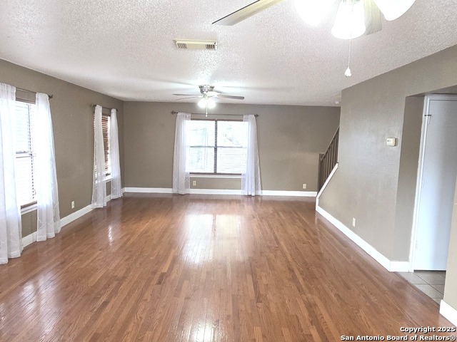 Image 6 of 53 For 9415 Silverfeather