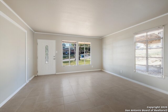 Image 4 of 16 For 351 Pool