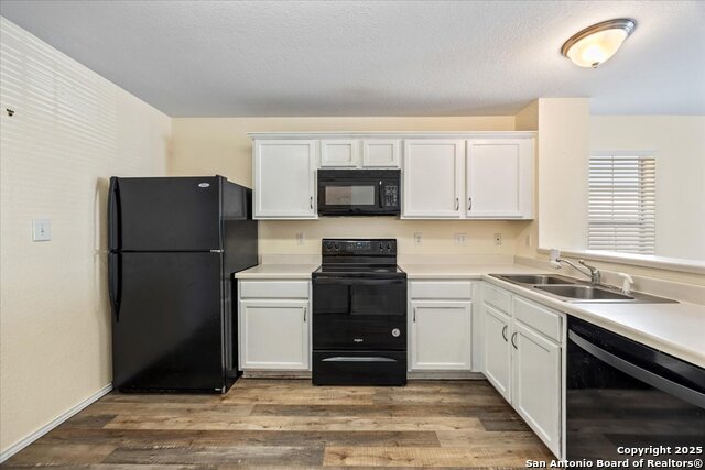 Image 11 of 31 For 3 Bratton