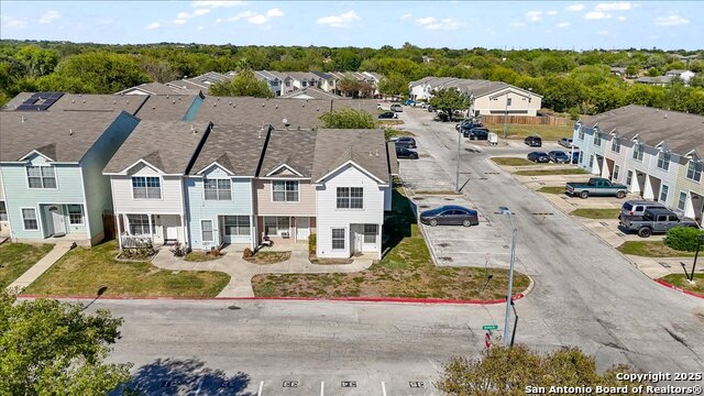 Image 26 of 31 For 3 Bratton