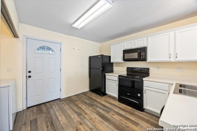 Image 9 of 31 For 3 Bratton