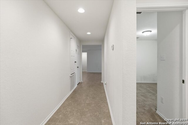 Image 11 of 27 For 8922 Victoria Lake