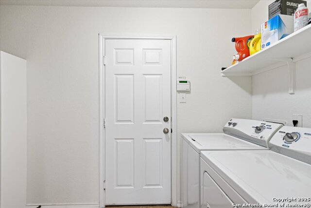 Image 18 of 27 For 8922 Victoria Lake