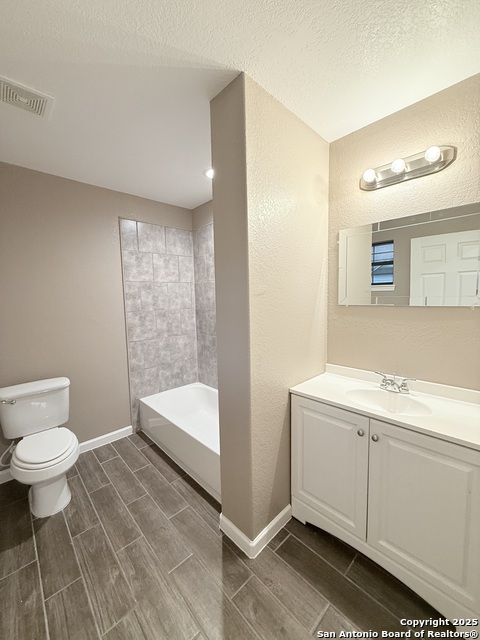 Image 13 of 18 For 1635 Arbor  