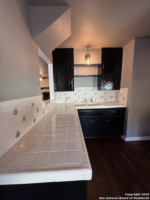 Image 14 of 21 For 219 Vestal Pl E