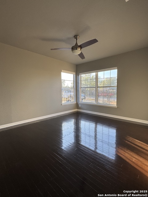 Image 7 of 21 For 219 Vestal Pl E