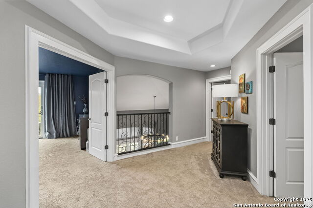 Image 22 of 32 For 12 Inwood Bluff