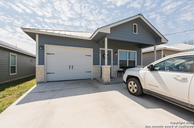 Image 2 of 11 For 657 Orion