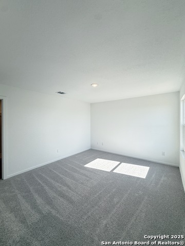 Listing photo id 8 for 3781 Swift Fox Rd