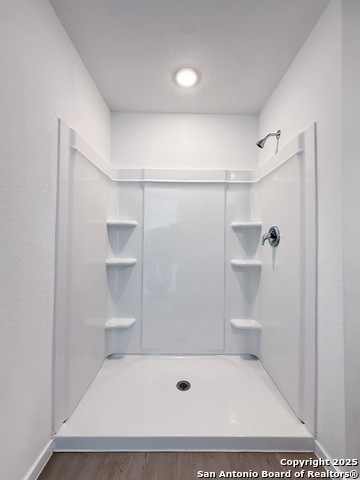 Listing photo id 9 for 3781 Swift Fox Rd