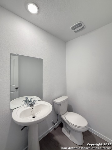 Listing photo id 7 for 3781 Swift Fox Rd