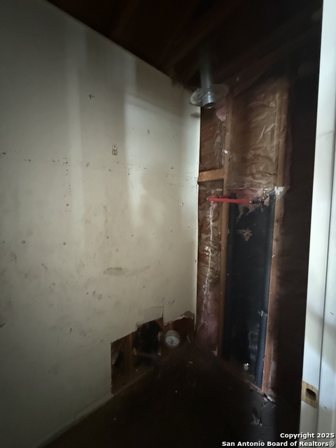 Image 10 of 12 For 106 Barton  