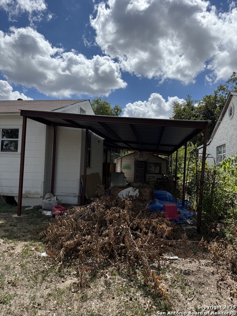 Image 2 of 12 For 106 Barton  