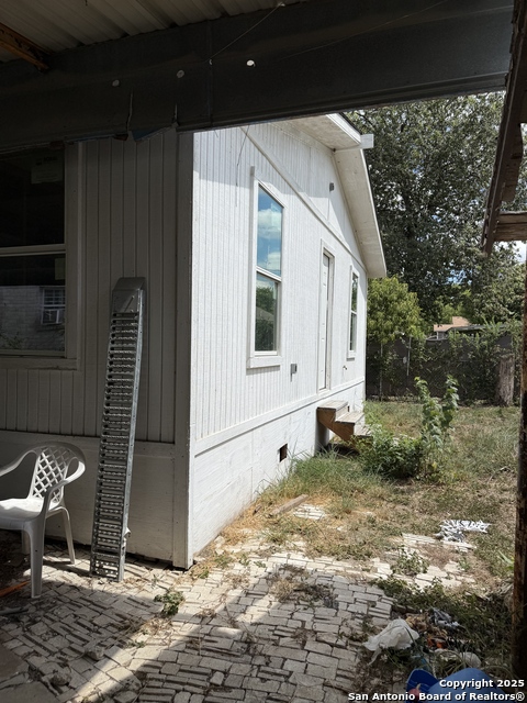 Image 3 of 12 For 106 Barton  