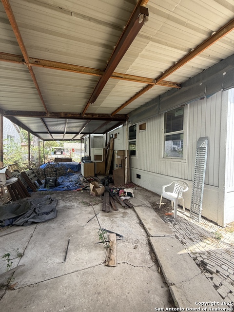 Image 4 of 12 For 106 Barton  