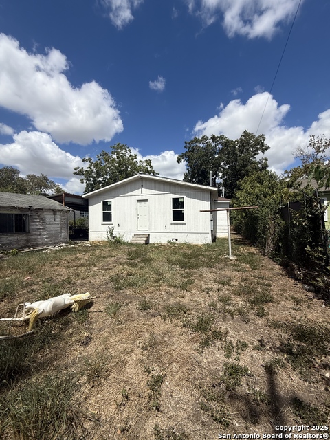 Image 8 of 12 For 106 Barton  