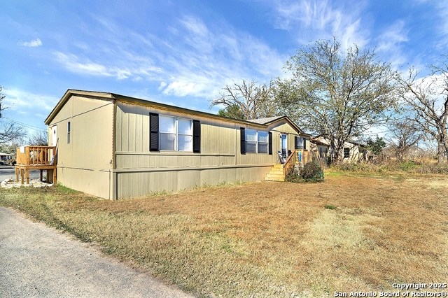 Details for 509 State Highway 173, Hondo, TX 78861