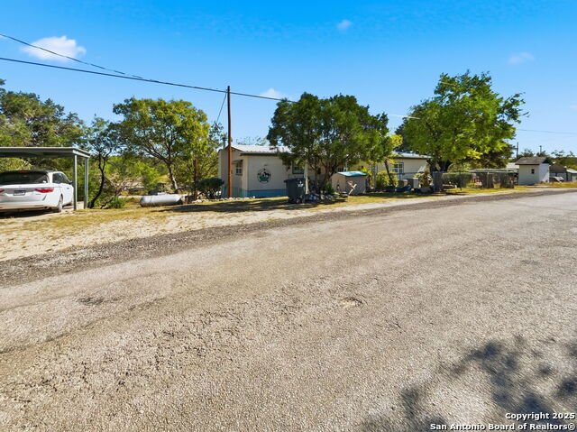 Details for 1000 Lakeshore, Bandera, TX 78003