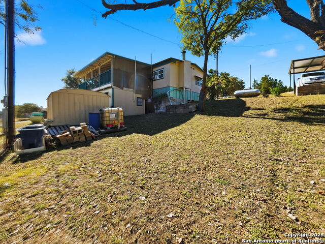 Image 23 of 29 For 1000 Lakeshore