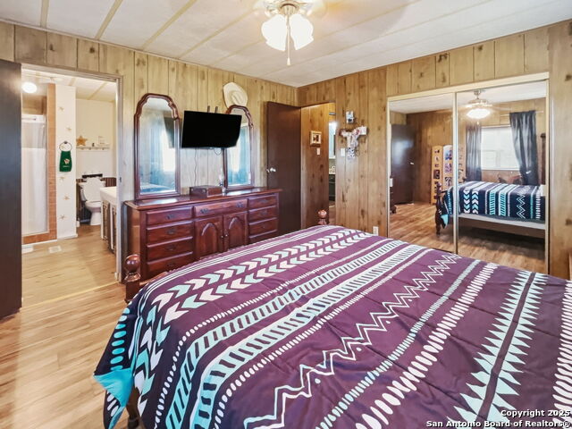 Image 6 of 29 For 1000 Lakeshore