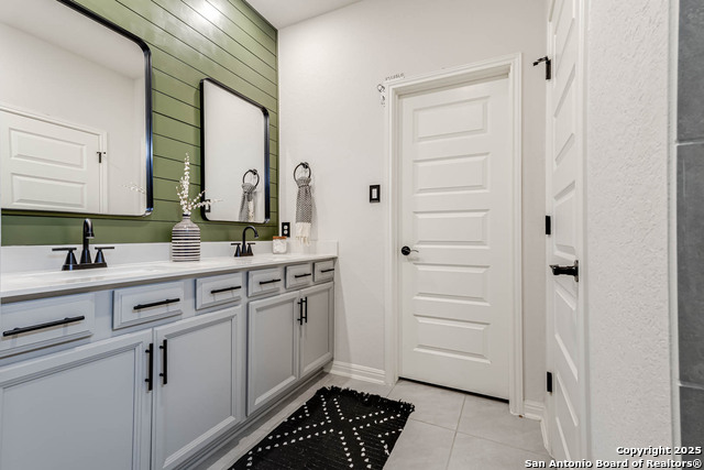 Image 18 of 53 For 12937 Lilly Pass