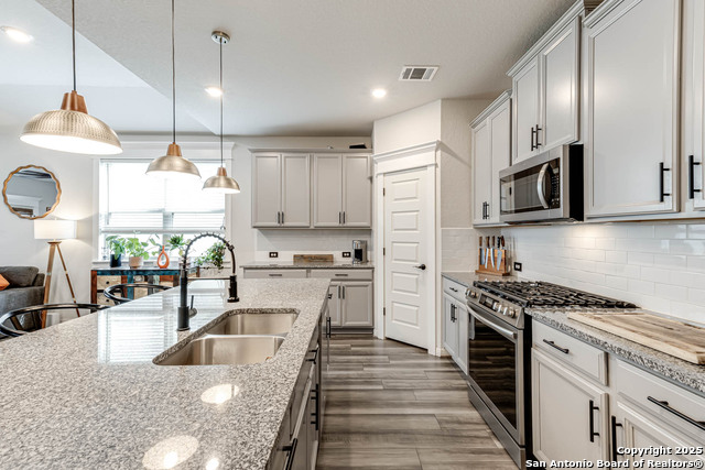 Image 6 of 53 For 12937 Lilly Pass