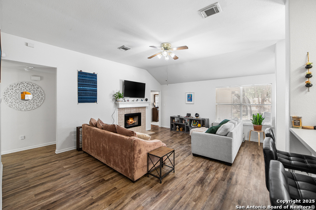 Image 17 of 38 For 13839 Bent Ridge